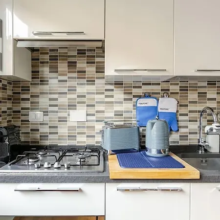 Bright & Cozy, Easy To Reach In Appartement *