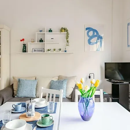 Bright & Cozy, Easy To Reach In * Florence