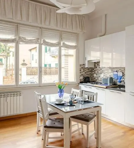 Bright & Cozy, Easy To Reach In Appartement *